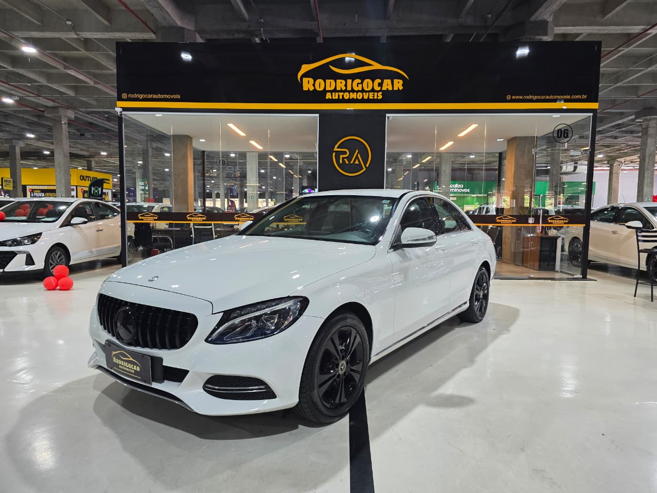 MERCEDES-BENZ